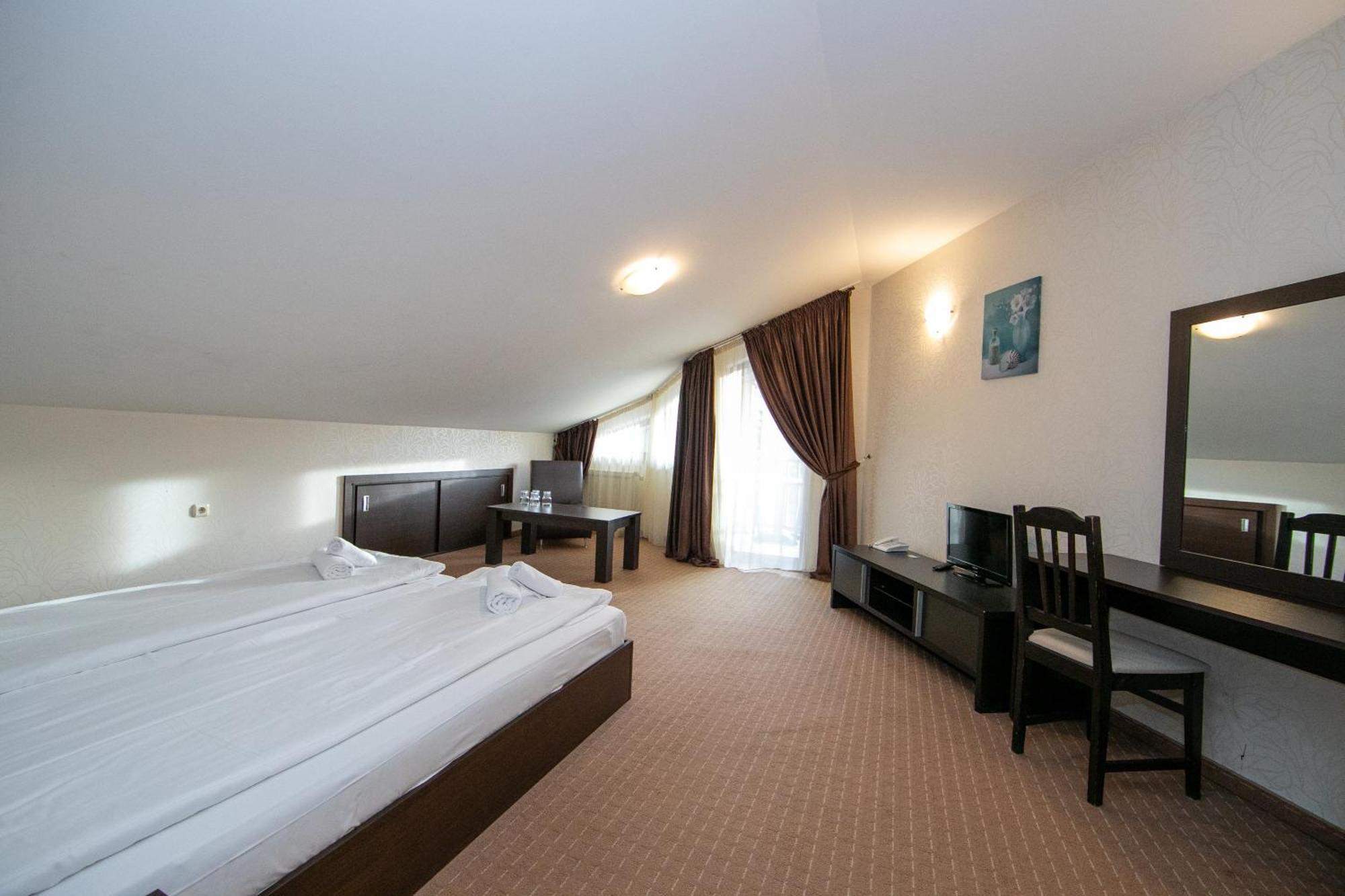 Hotel Iceberg Borovets Bagian luar foto
